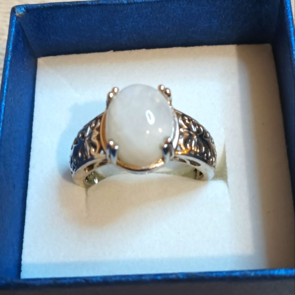 RAINBOW MOONSTONE RING